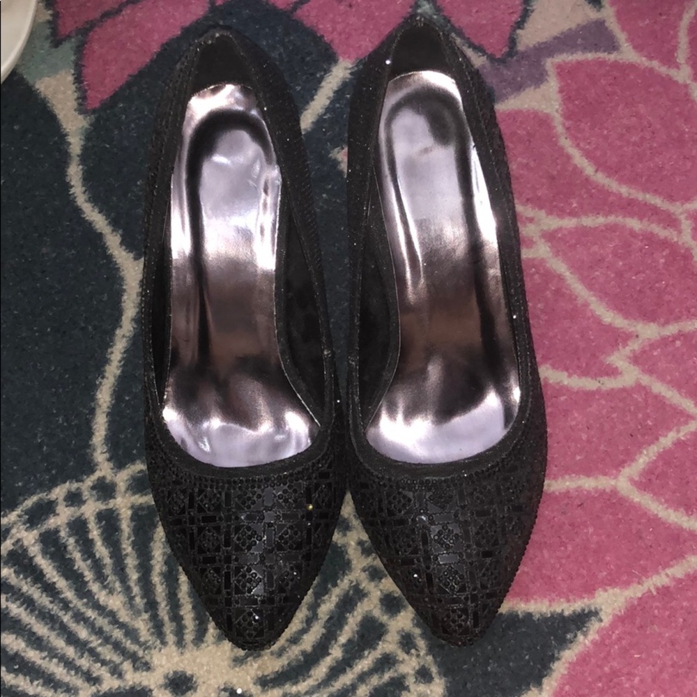 New black heels